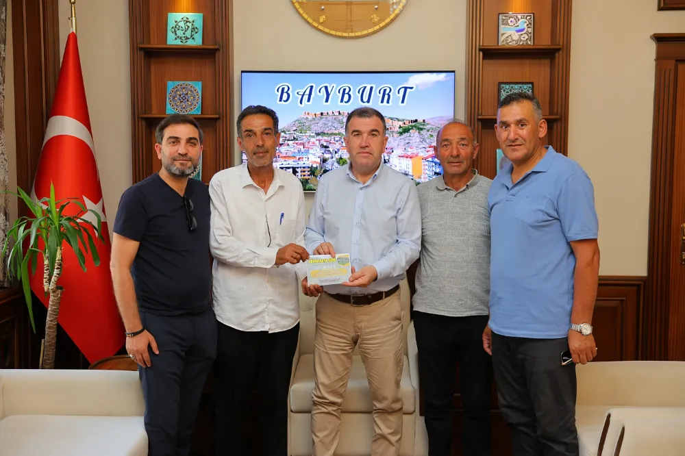 Bayburt Valisi Mustafa Eldivan, Dövmekaya Köyü Heyetini Makamında Ağırladı