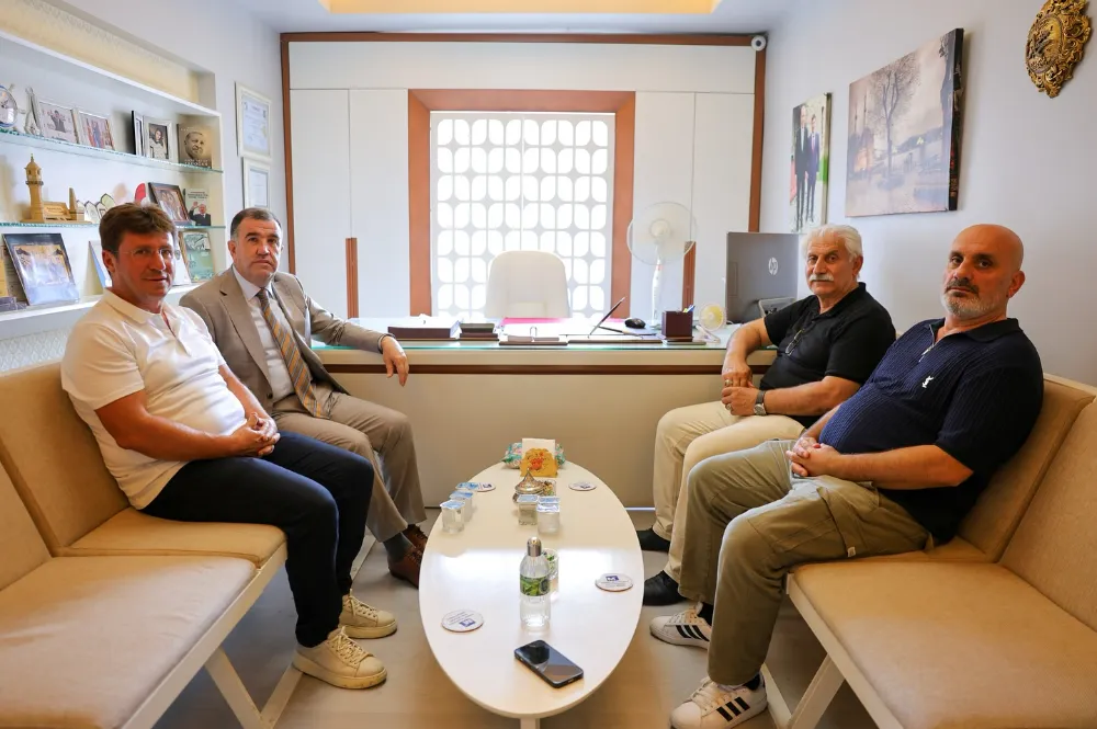 Bayburt Valisi Eldivan