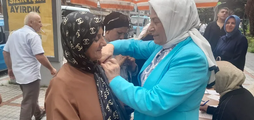 AK Parti Rize’de Üye Kayıtlarına Hız Kesmeden Devam Ediyor