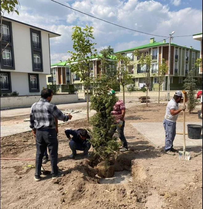 Aziziye Belediyesi Yeni Park Projeleriyle Yeşil Alanları Artırıyor