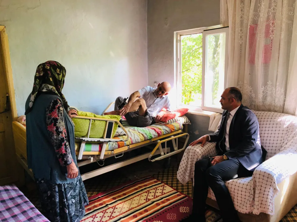 Kaymakam Alparslan Sözen’den Yaşlı ve İhtiyaç Sahibi Vatandaşlara Ziyaret