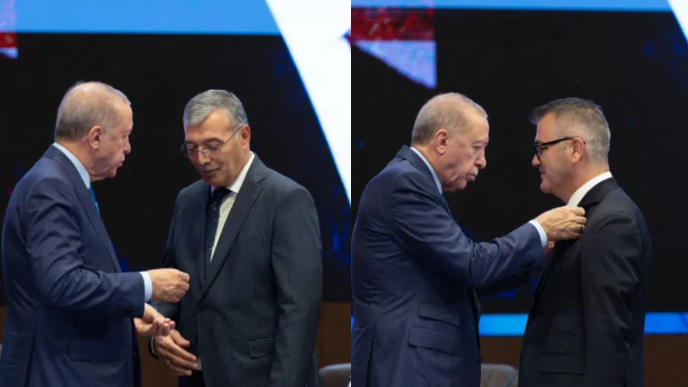 İki Yerel Yönetici, AK Parti