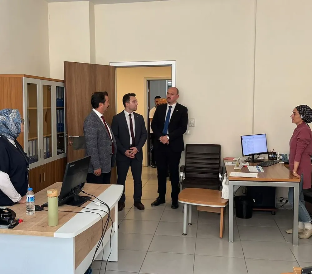 İl Sağlık Müdürü Dr. Yunus Arslan, Murgul Sağlık Kurumlarını Ziyaret Etti