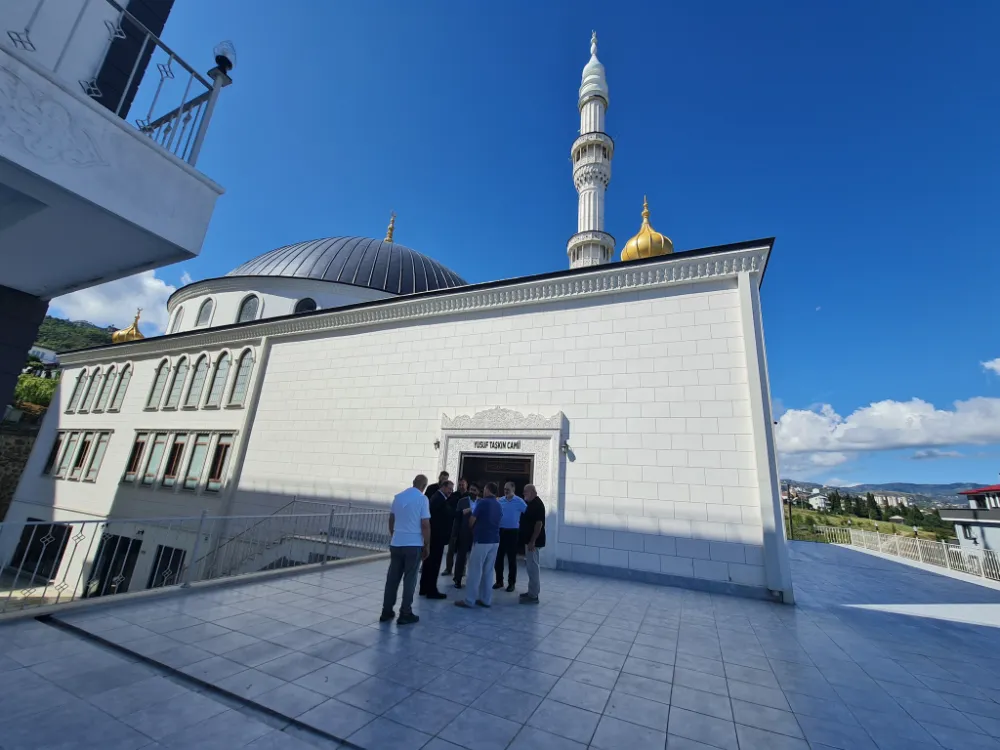 Trabzon İl Müftüsü Dr. İsmail Çiçek, Abdulhamithan Yusuf Taşkın Külliyesi’ni Ziyaret Etti