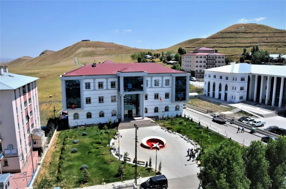 Çat Belediyesi, 15 Ağustos – 15 Eylül Döneminde Mahallelere Değer Katan Yatırımlarını Sürdürdü