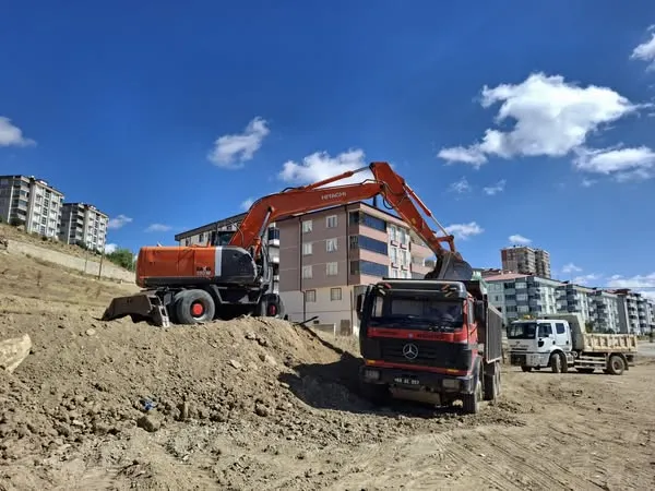 Bayburt Belediyesi Şehir Genelinde Çalışmalarını Sürdürüyor