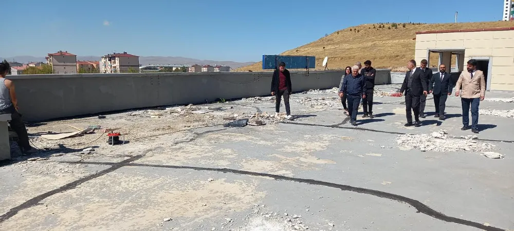 Palandöken Buz Salonu ve Olimpik Yüzme Havuzu Tadilat Çalışmaları Yerinde İncelendi