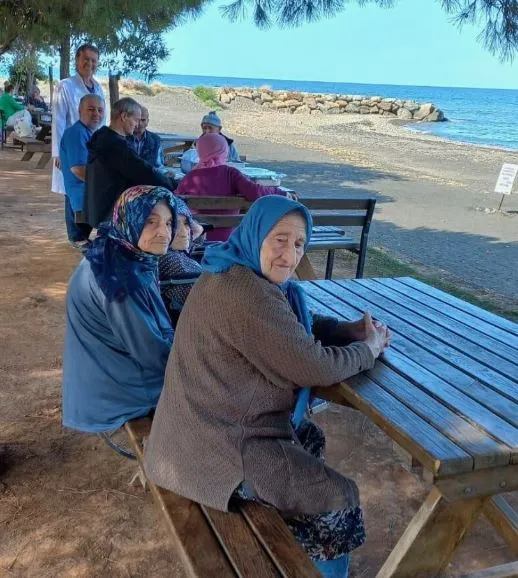 Trabzon Huzurevi Sakinleri İçin Piknik Etkinliği Düzenlendi