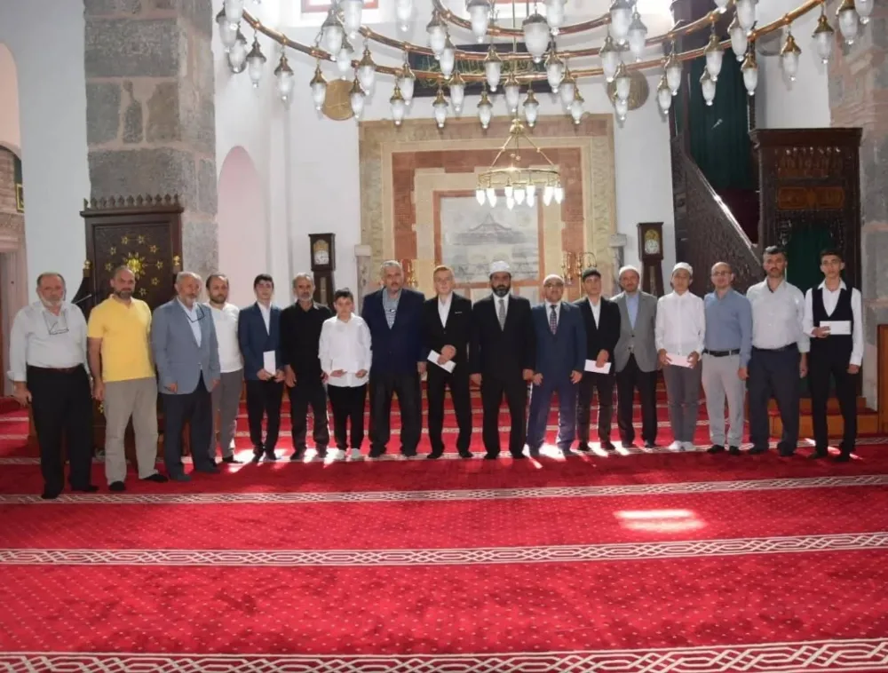 2025 Hafızlık ve Kur’an-ı Kerim’i Güzel Okuma Yarışması İl Finali’nde Büyük Başarı