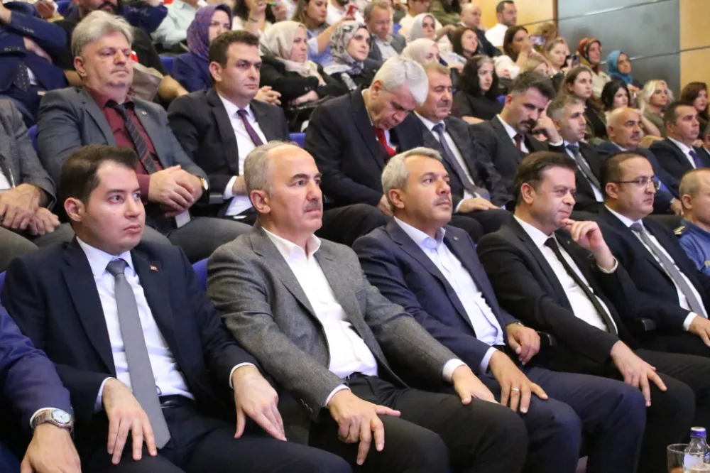 Rize’de RE-VİZYON Eğitim Vizyonu Tanıtım Programı Gerçekleştirildi