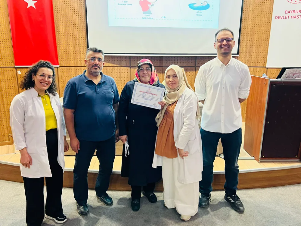 Bayburt Devlet Hastanesi Diyabet Okulu Eğitimlerine Devam Ediyor