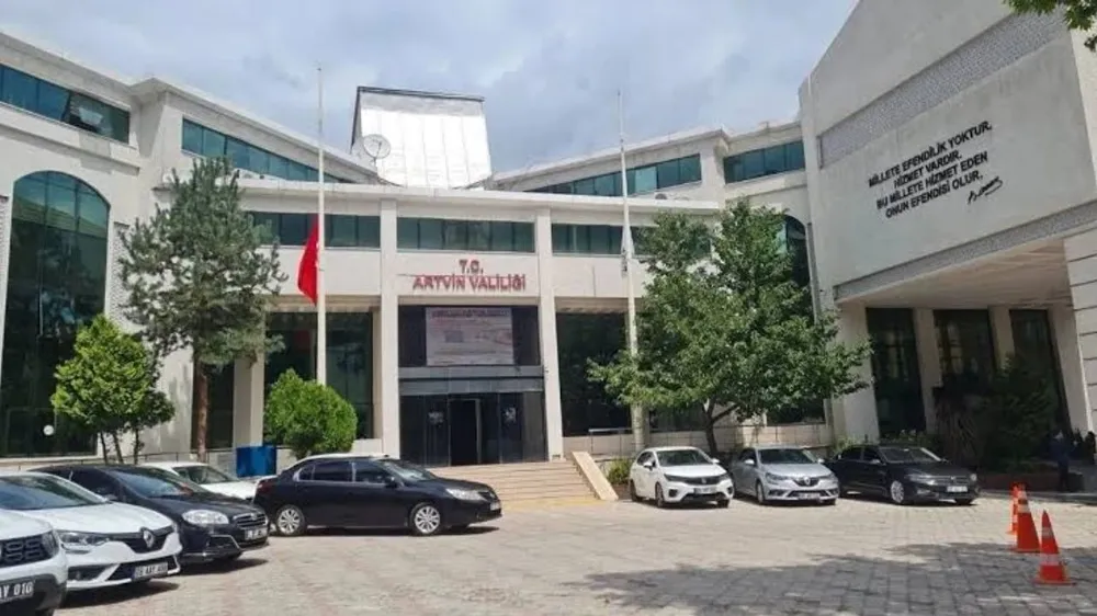 Bizden Kaçamayacaklar: Kırmızı Bültenle Aranan 12 Suçlu Türkiye’ye Getirildi