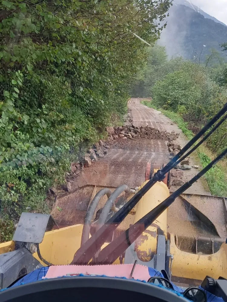 Olumsuz Hava Koşullarına Karşı Araklı Belediyesi Sahada