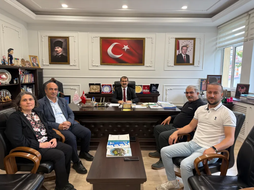 Pamiray Yayınevi’nden İl Millî Eğitim Müdürü Fahri Acar’a Teşekkür Ziyareti