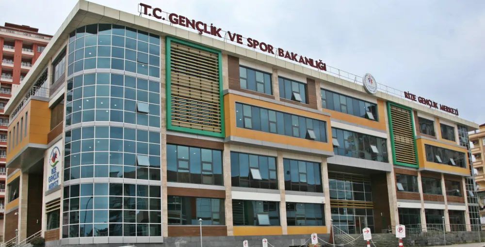 Rize Gençlik ve Spor İl Müdürü Öztürk’ten Mevlid Kandili Mesajı