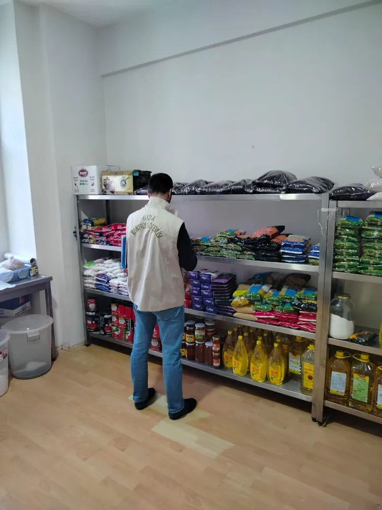 Arsin’de Yardım Dernekleri Yemekhanelerinde Gıda Denetimi Yapıldı