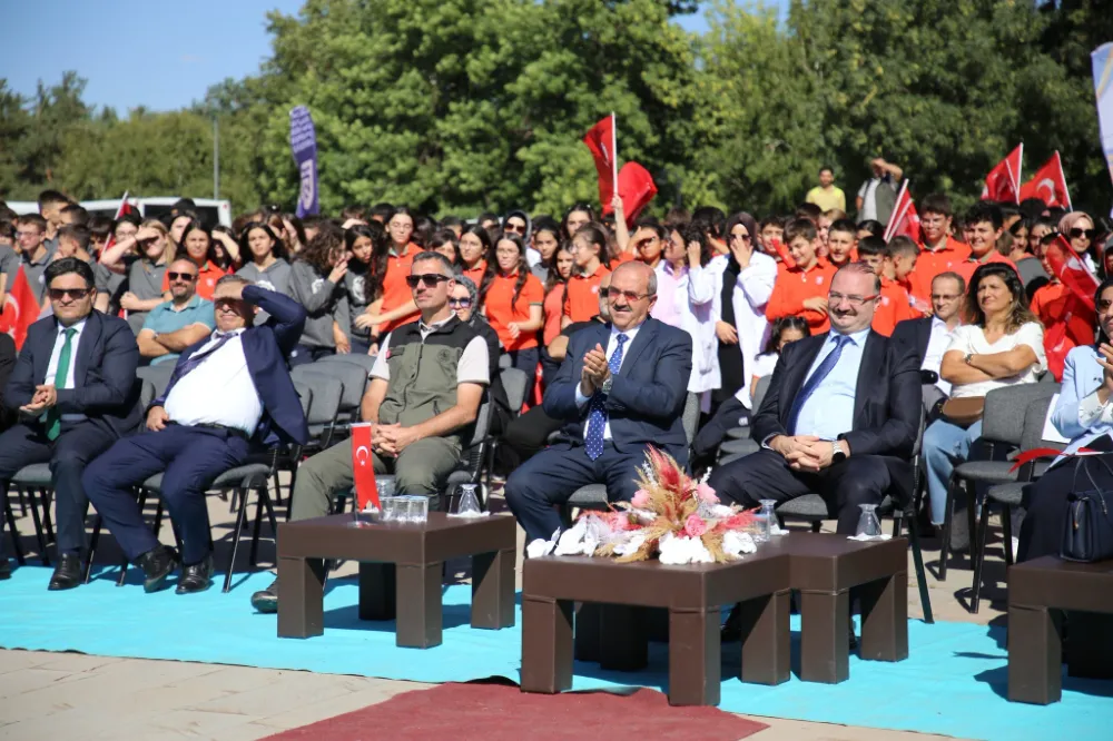 Atatürk Üniversitesi Özel Vakıf Okullarında 2025-2026 Eğitim-Öğretim Yılı Açılışı: Yeşil Vatan Dersi