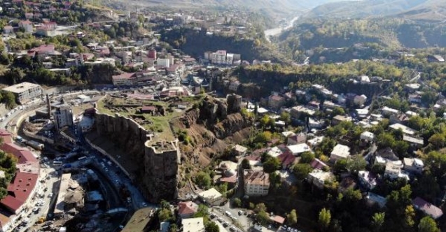 Tarihi Bitlis Kalesi