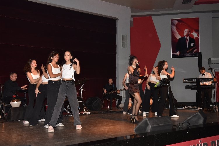 Manisa Pop Orkestrası