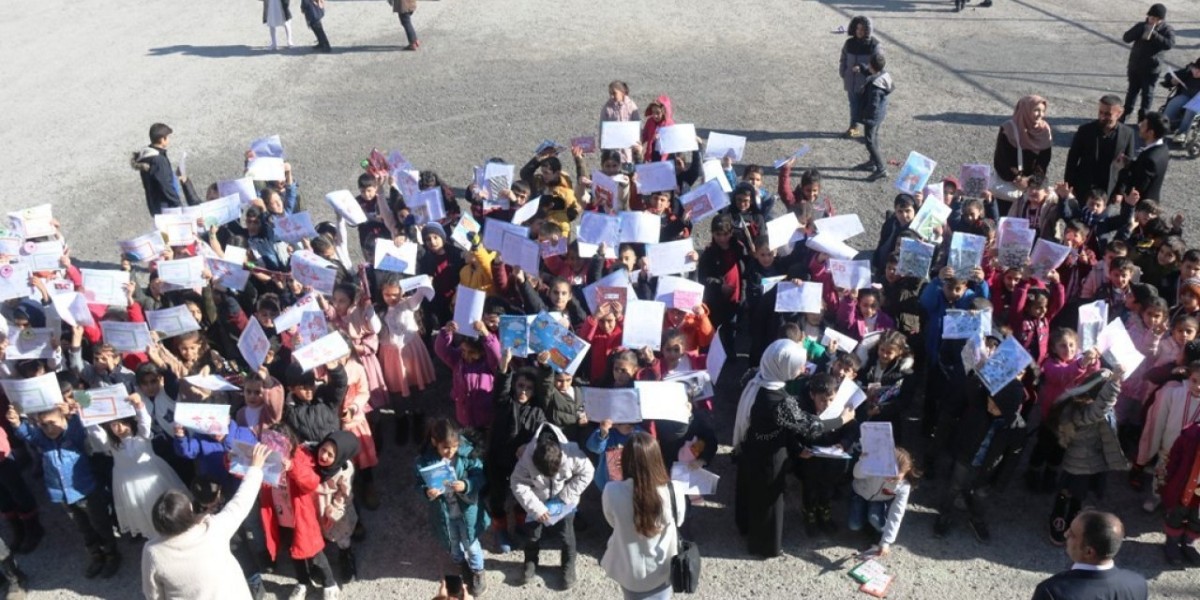 Bitlis’te 94 bin 320 öğrenci karne heyecanı yaşadı