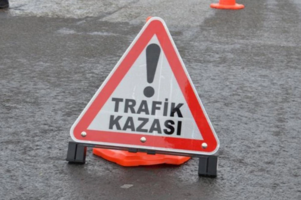 Tarım işçilerini taşıyan minibüs devrildi: 1 ölü, 13 yaralı 