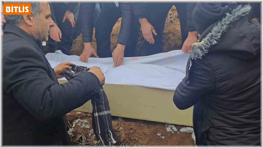 Depremde hayatını kaybeden polis memuru Bitlis