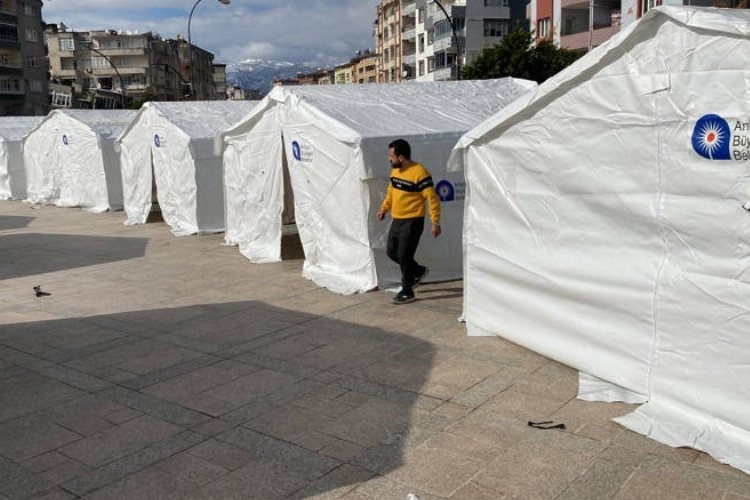 Deprem çadırlarında yangın uyarısı!