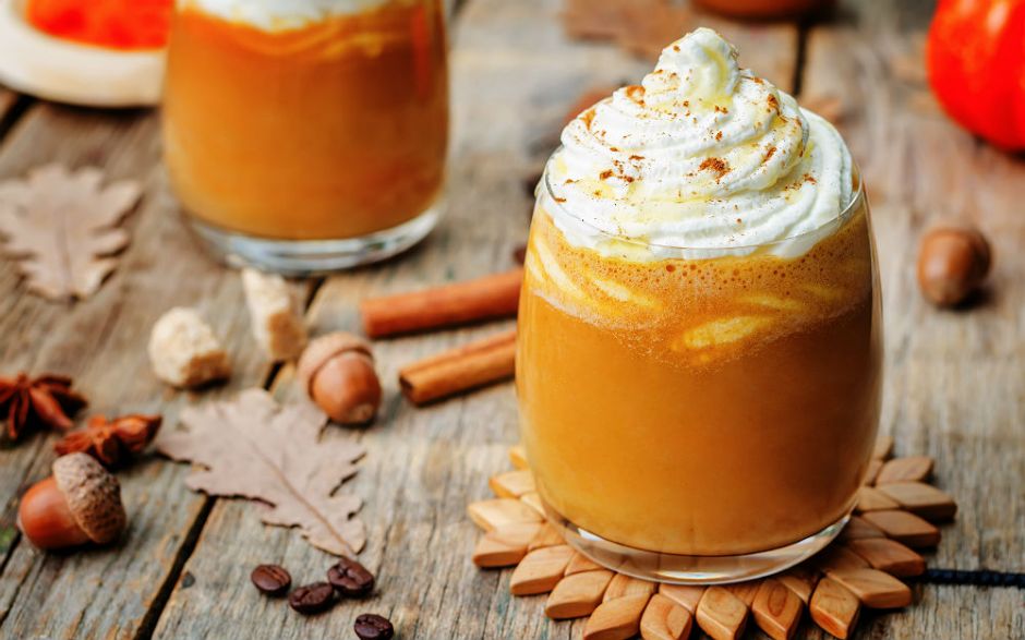 Pumpkin Spice Latte Nasıl Yapılır? Pumpkin Spice Latte Tarifi... Pumpkin Spice Latte Malzemeleri Nelerdir?