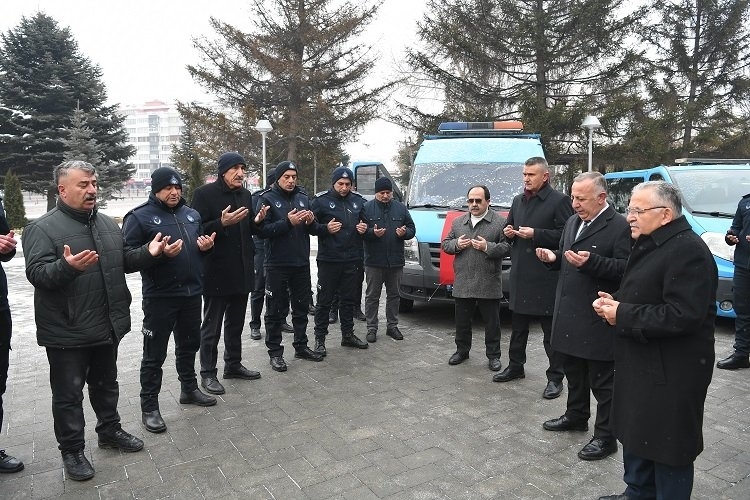 BÜYÜKŞEHİR 24 ZABITA PERSONELİNİ HATAY’A GÖNDERDİ