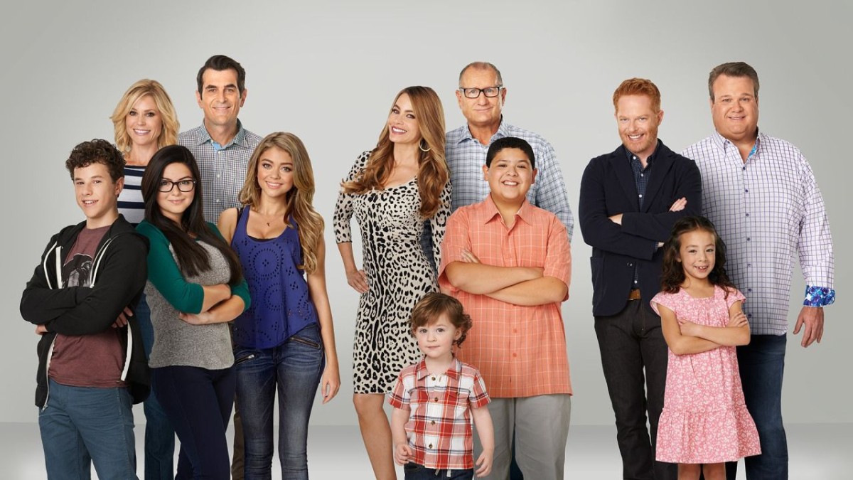 Dizipal Full HD Modern Family 3. sezon 18. bölüm Türkçe altyazı full HD izle!