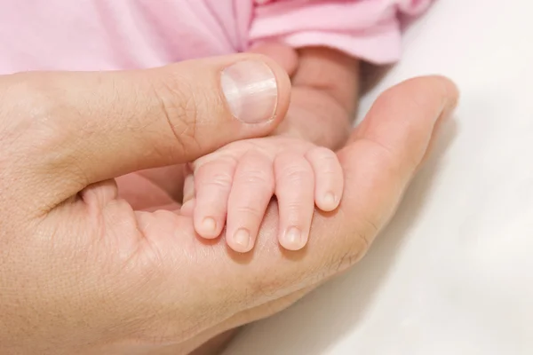 Bebeklerde Doğum Lekesi Nasıl Geçer? Bebeklerde Doğum Lekesi Kalıcı mıdır?