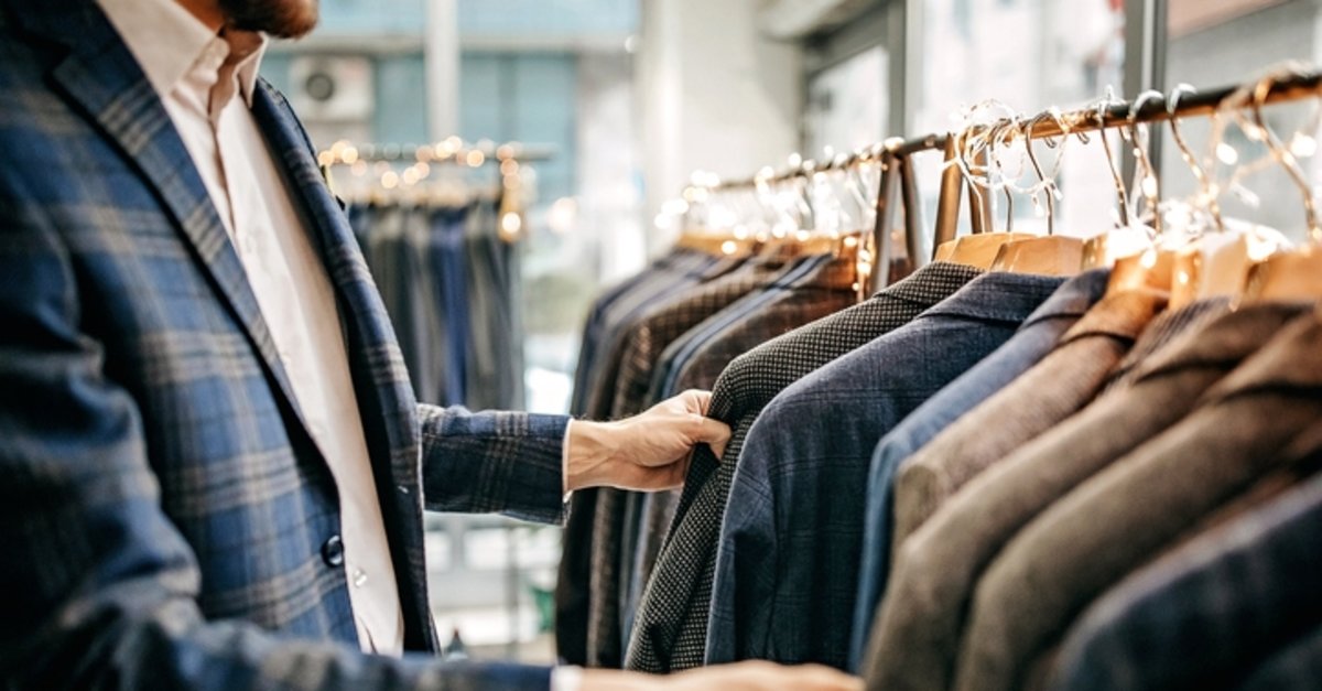 Rüyada takım elbise görmek ne anlama gelir, neye işarettir? Rüyada takım elbise görmenin anlamı nedir?