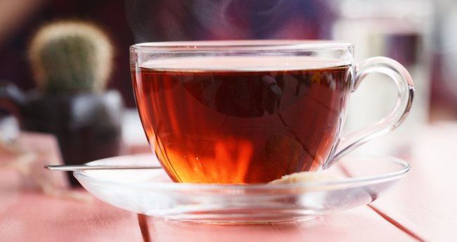 Çay Cilde Sürülür mü? Çayın Cilde Faydaları Nelerdir?