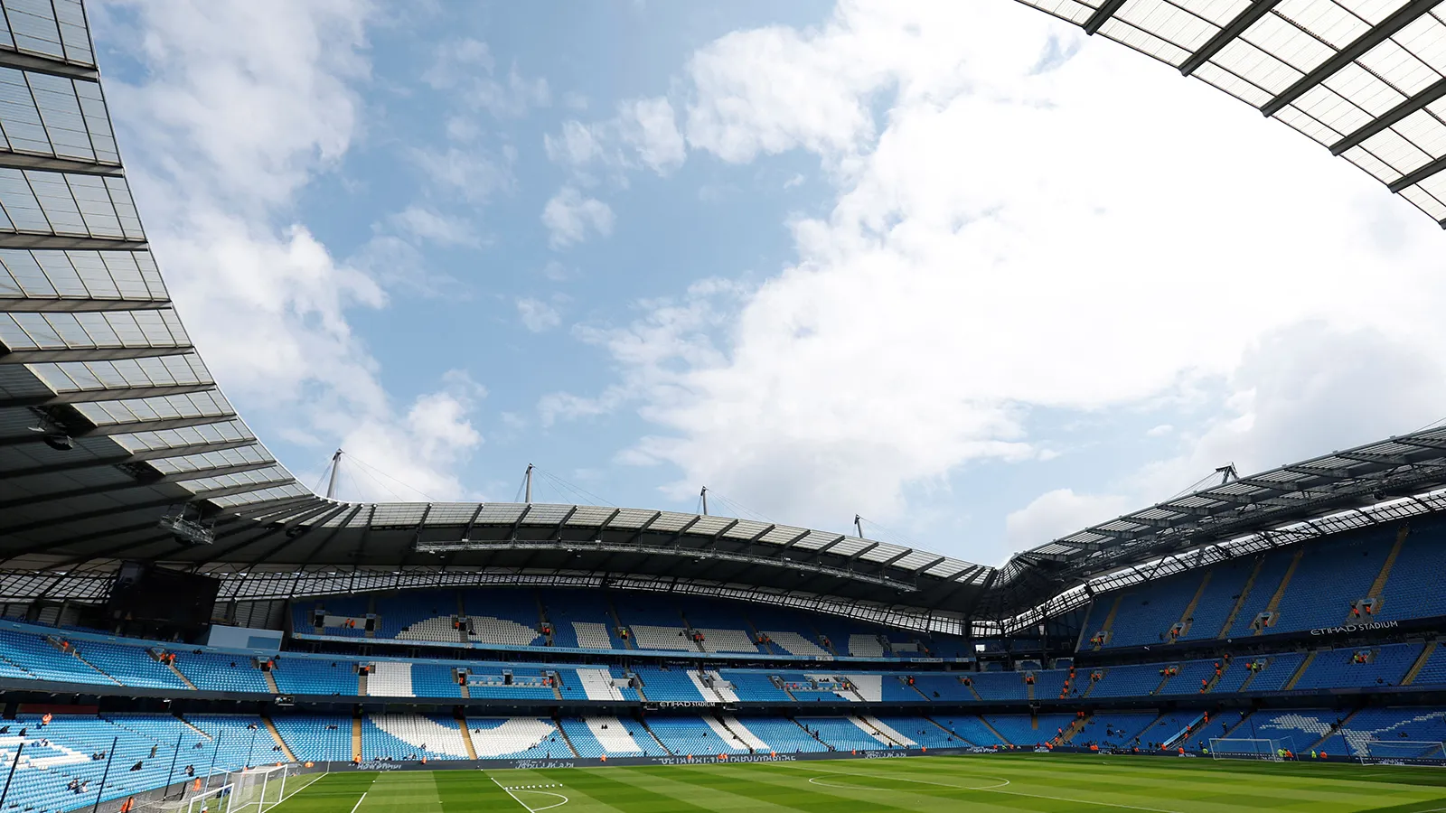Manchester City yenilenmiş Etihad Stadyumu planını açıkladı