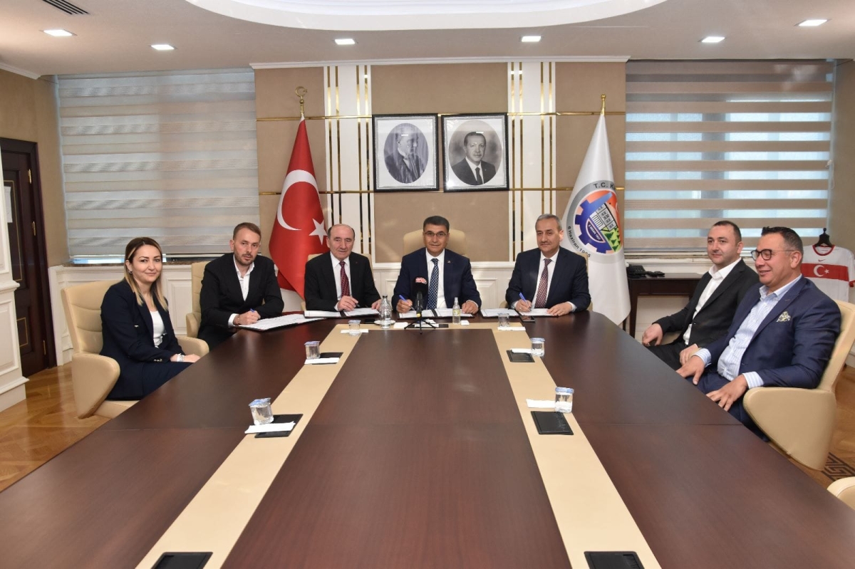 Karabük Demirçelik Lisesi yapım protokolü imzalandı