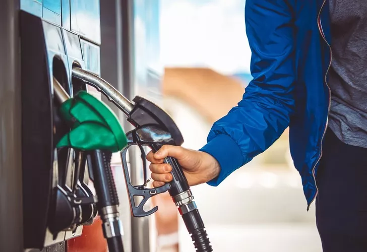 Hem benzin hem motorin! Akaryakıt fiyatlarında baş döndüren değişim: Şimdi de zam geliyor (6 Mayıs Cumartesi güncel benzin-mazot fiyatı)