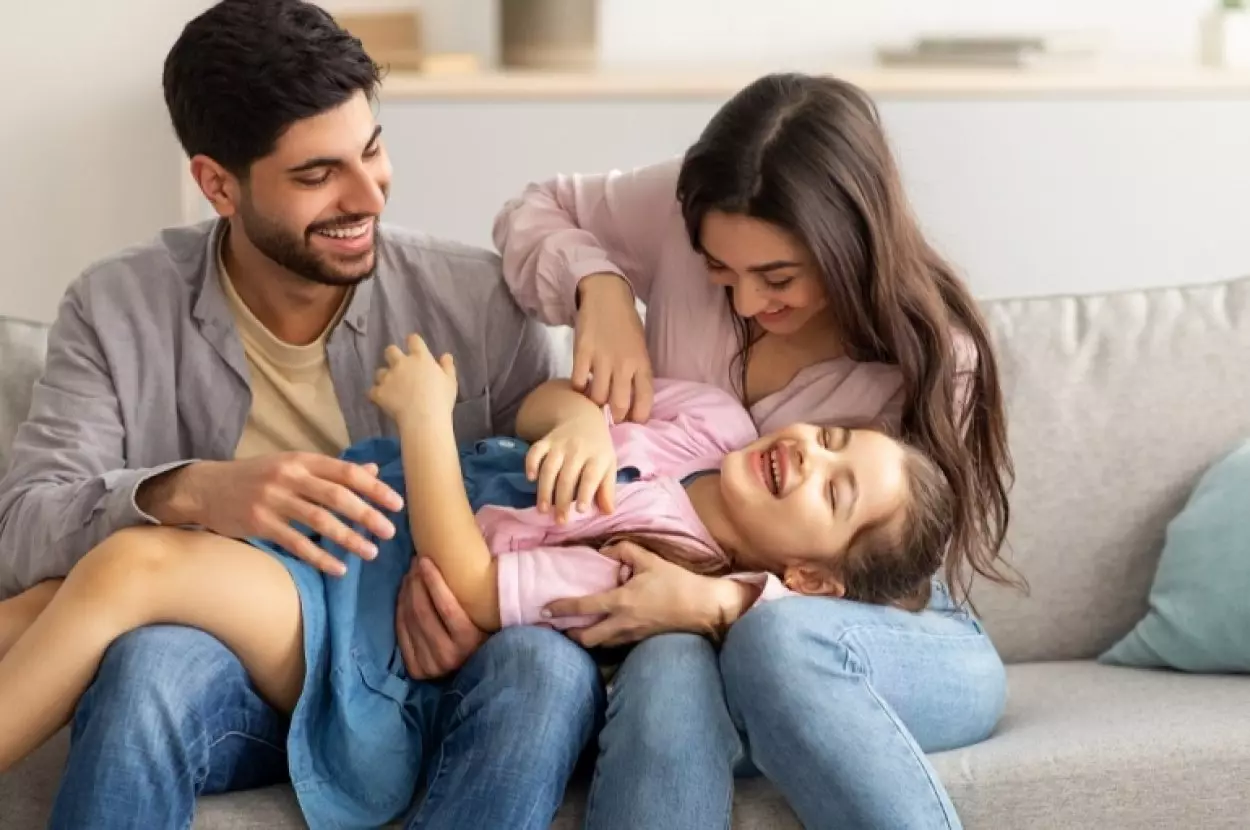 Herkes gıdıklanır mı?Neden gıdıklanırız?Nazilerin işkence yöntemi olan gıdıklama nasıl yaşanıyor?