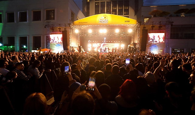 Karadeniz’in en büyük müzik festivali Samsun 4 günde 16 sanatçıyı ağırladı!
