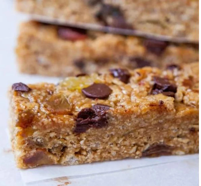 Fıstık Ezmeli Çikolatalı Granola Bar