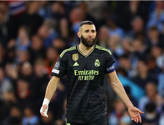 Karim Benzema astronomik teklife hayır diyemedi! Yıllık 100 milyon Euro