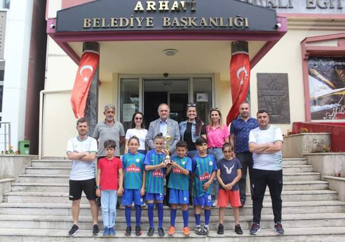 ÇAYKUR RİZESPOR ARHAVİ FUTBOL OKULU  ANTALYA’DAN BAŞARILARLA DÖNDÜ