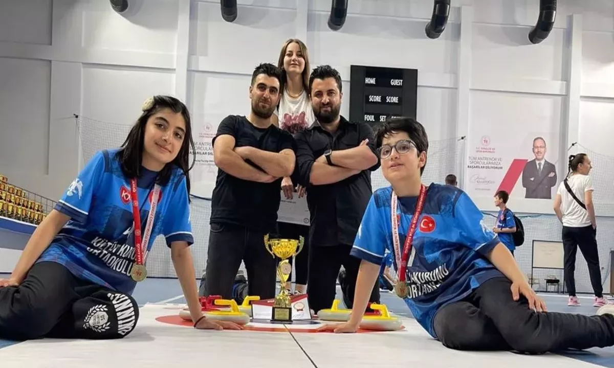 Floor Curling’te Şampiyon Erzurum’dan