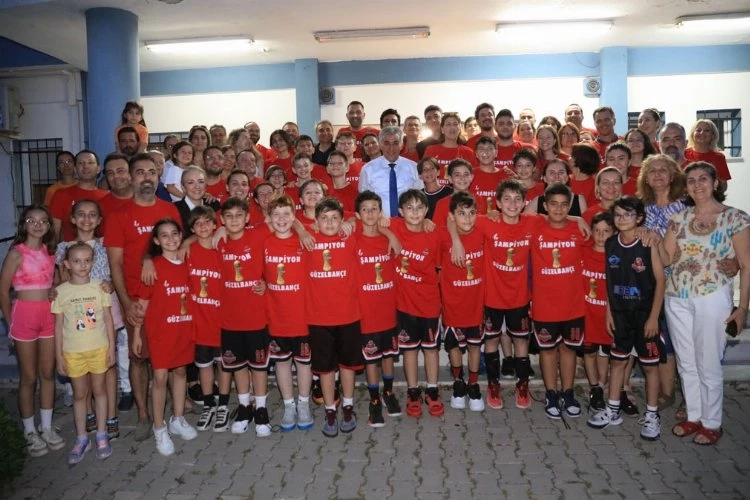 Güzelbahçe basketbolda zirvede