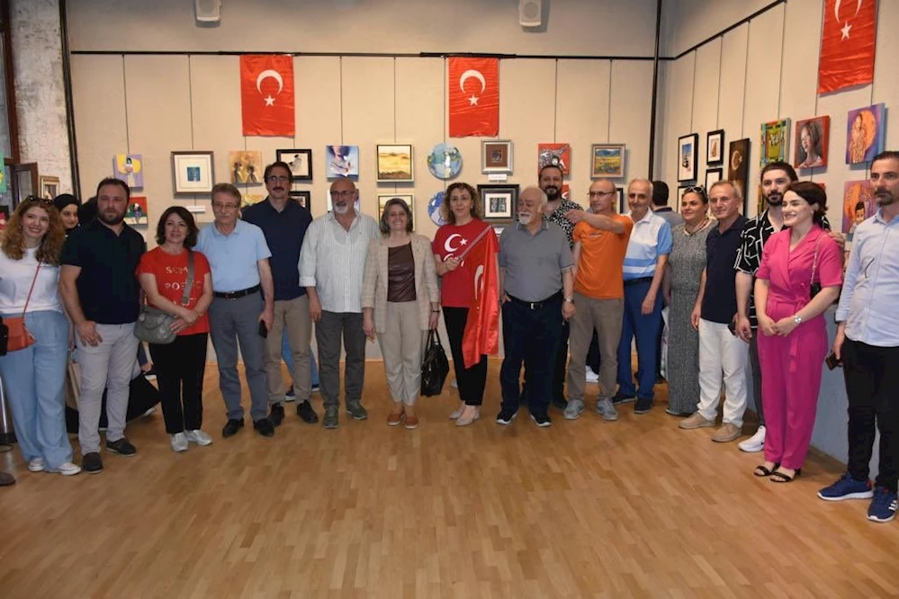 CHP Milletvekili Sibel Suiçmez, sanat etkinliğinden mesaj verdi