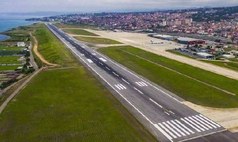Trabzon Havalimanının zeminiyle ilgili açıklamalarda bulundu!